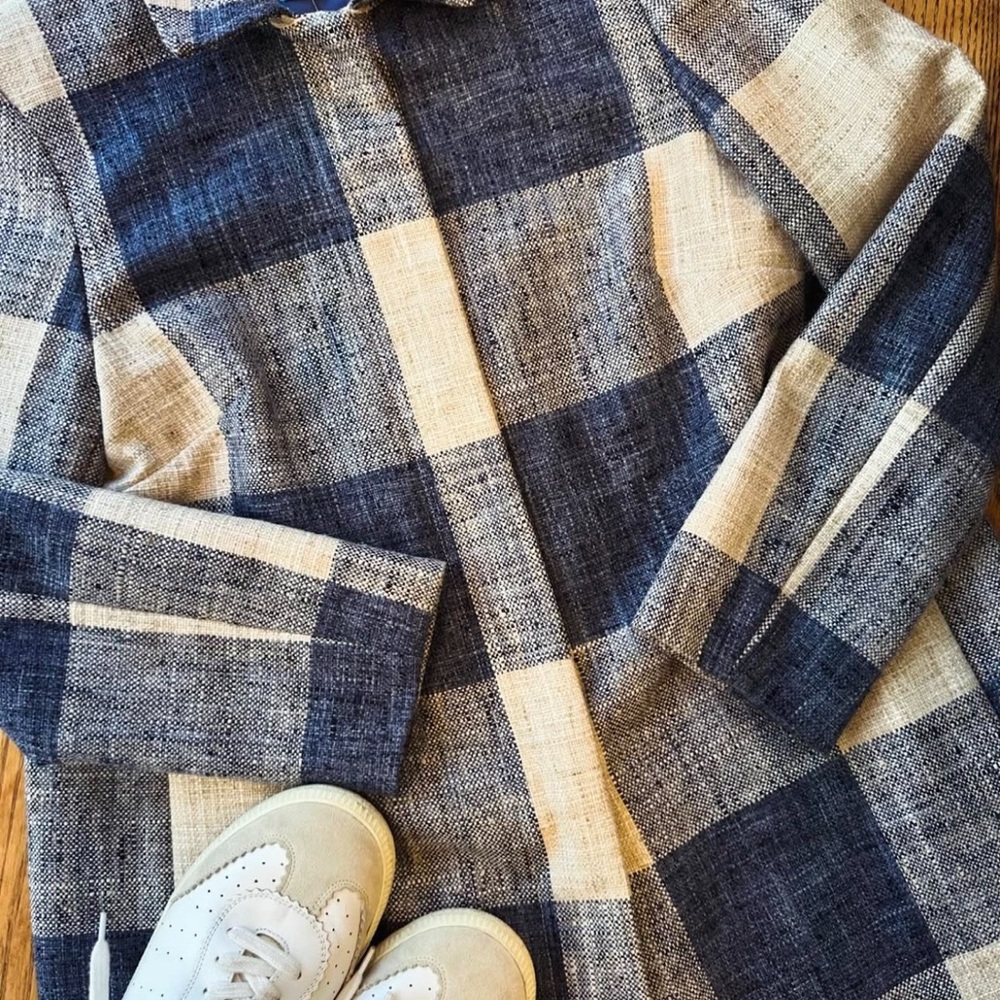 Oversized jacket. - Picture 3 of 3